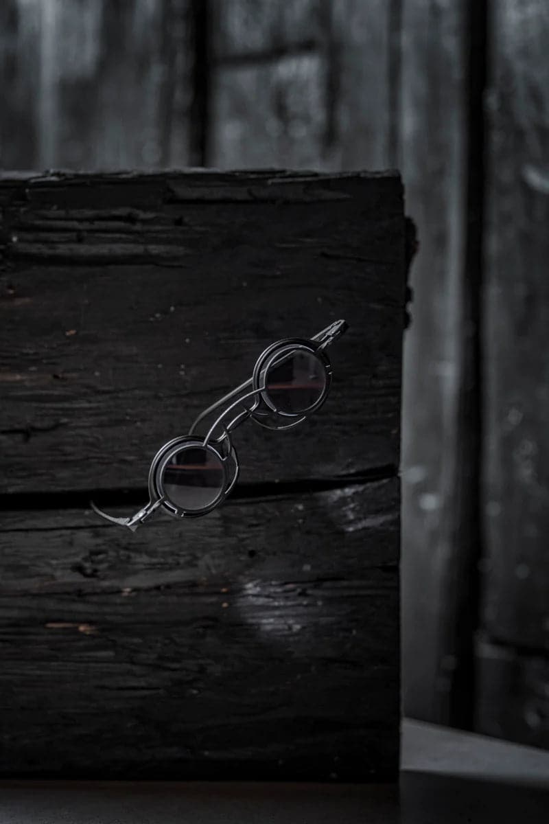 Rigards | RG0105TI | Unkonventionelle runde Sonnenbrille mit Clip On für Damen und Herren in schwarz