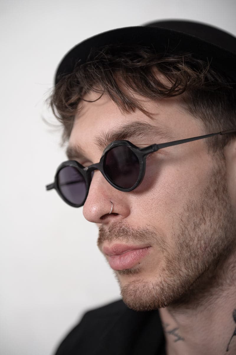Rigards | RG1094 | Unkonventionelle Sonnenbrille aus Horn in schwarz