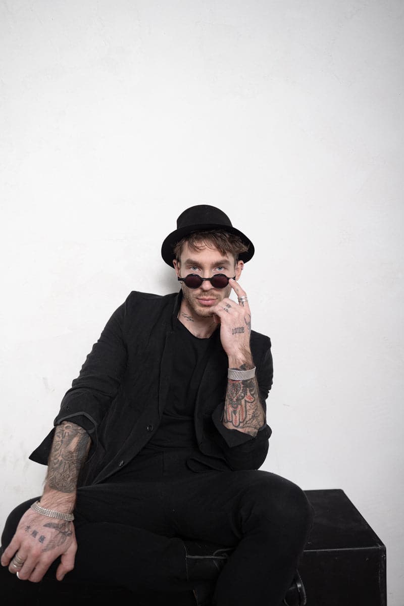 Rigards | RG1094 | Unkonventionelle Sonnenbrille aus Horn in schwarz