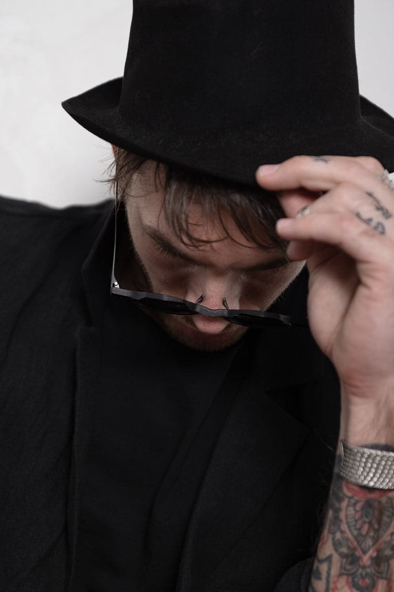 Rigards | RG1094 | Unkonventionelle Sonnenbrille aus Horn in schwarz