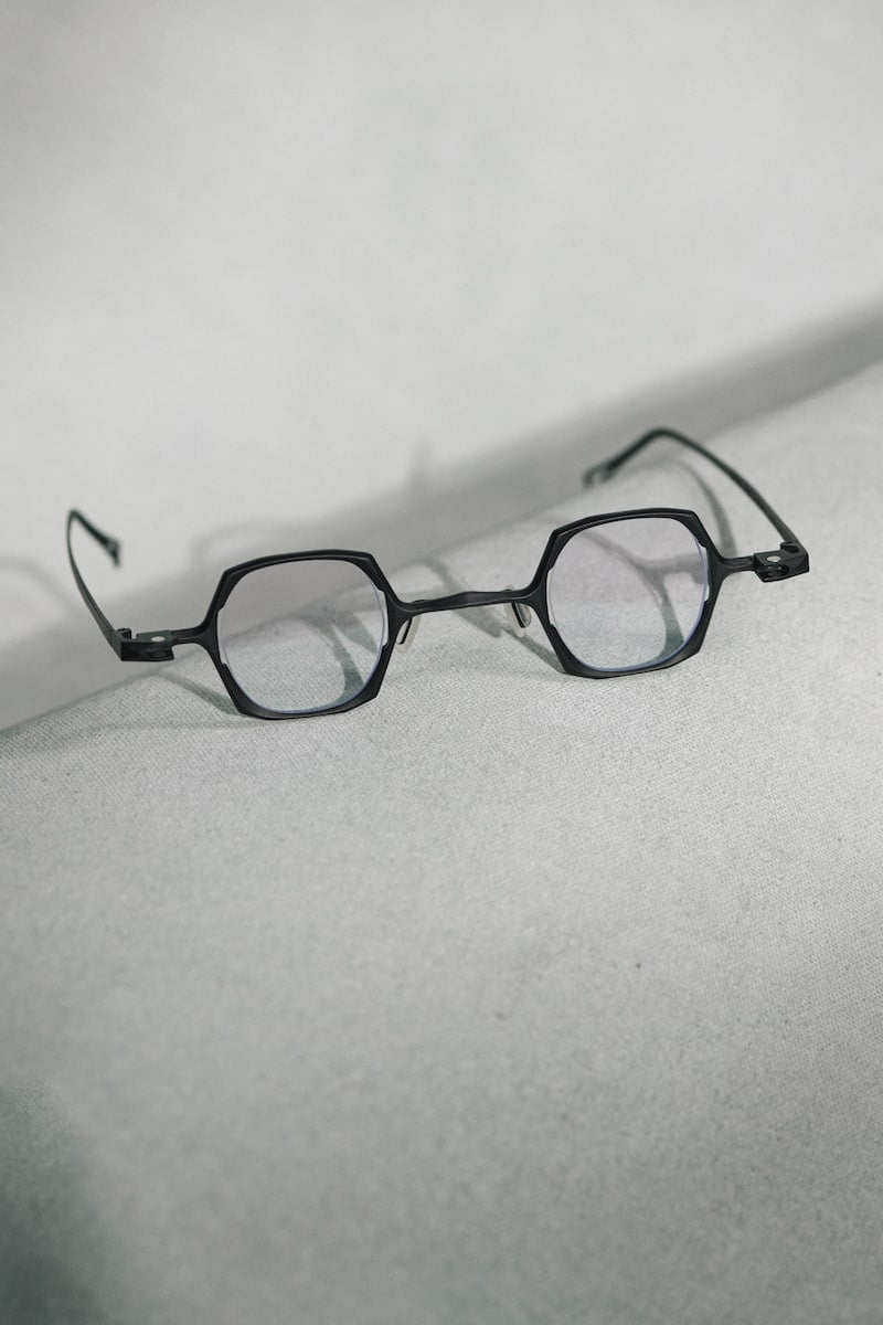 Rigards | RG1921TI I Clip On Luxus Sonnenbrille mit eckigen und runden Elementen