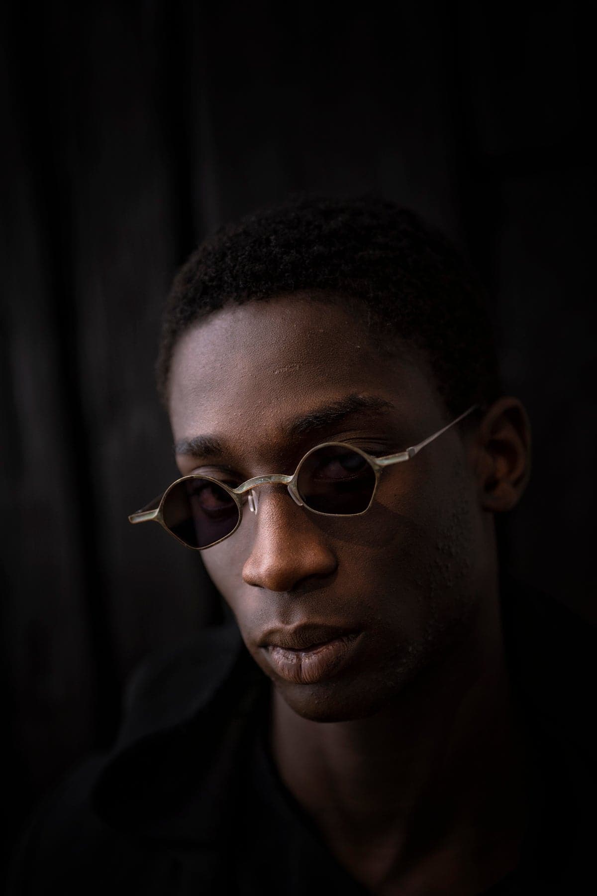 Rigards | RG1923CU | Extravagante Metall Sonnenbrille in ungewöhnlicher Form in Braun-Grün