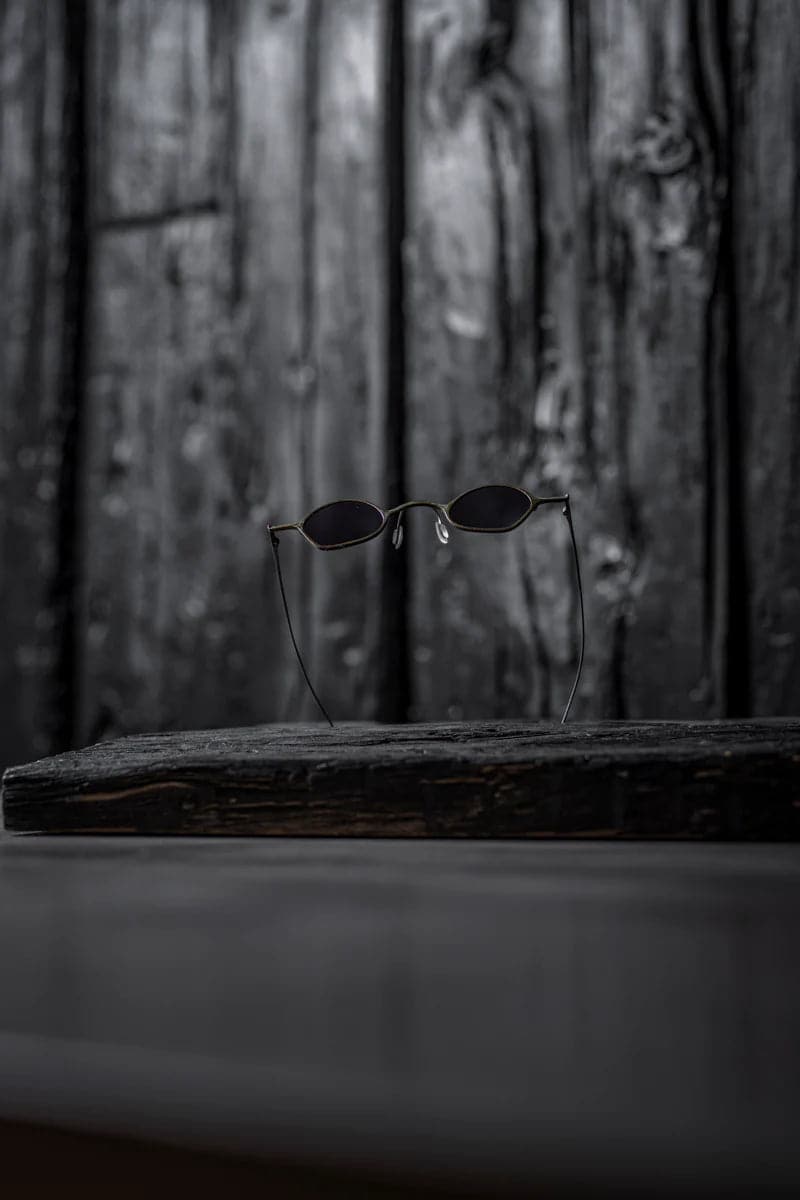 Rigards | RG1923CU | Extravagante Metall Sonnenbrille in ungewöhnlicher Form in Braun-Grün