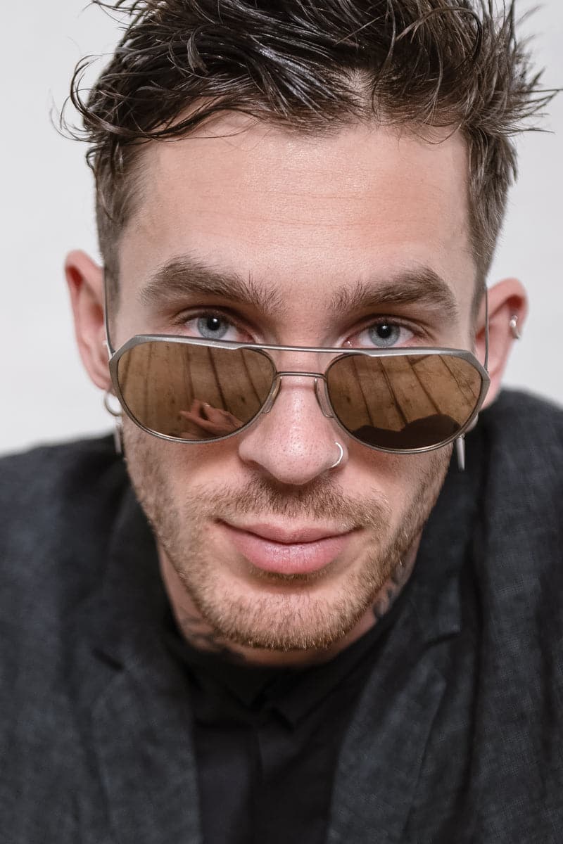 Rigards x Geoffrey B. Small | RG1979GBS | Außergewöhnliche Piloten-Sonnenbrille aus Vintage Titanium in braun