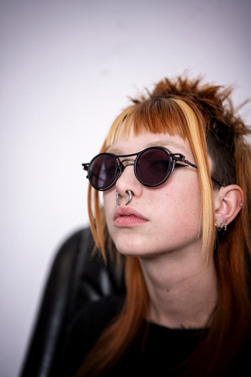 Rigards x The Viridi Anne | RG2001TVA | Außergewöhnliche große, runde Clip On Sonnenbrille in Schwarz