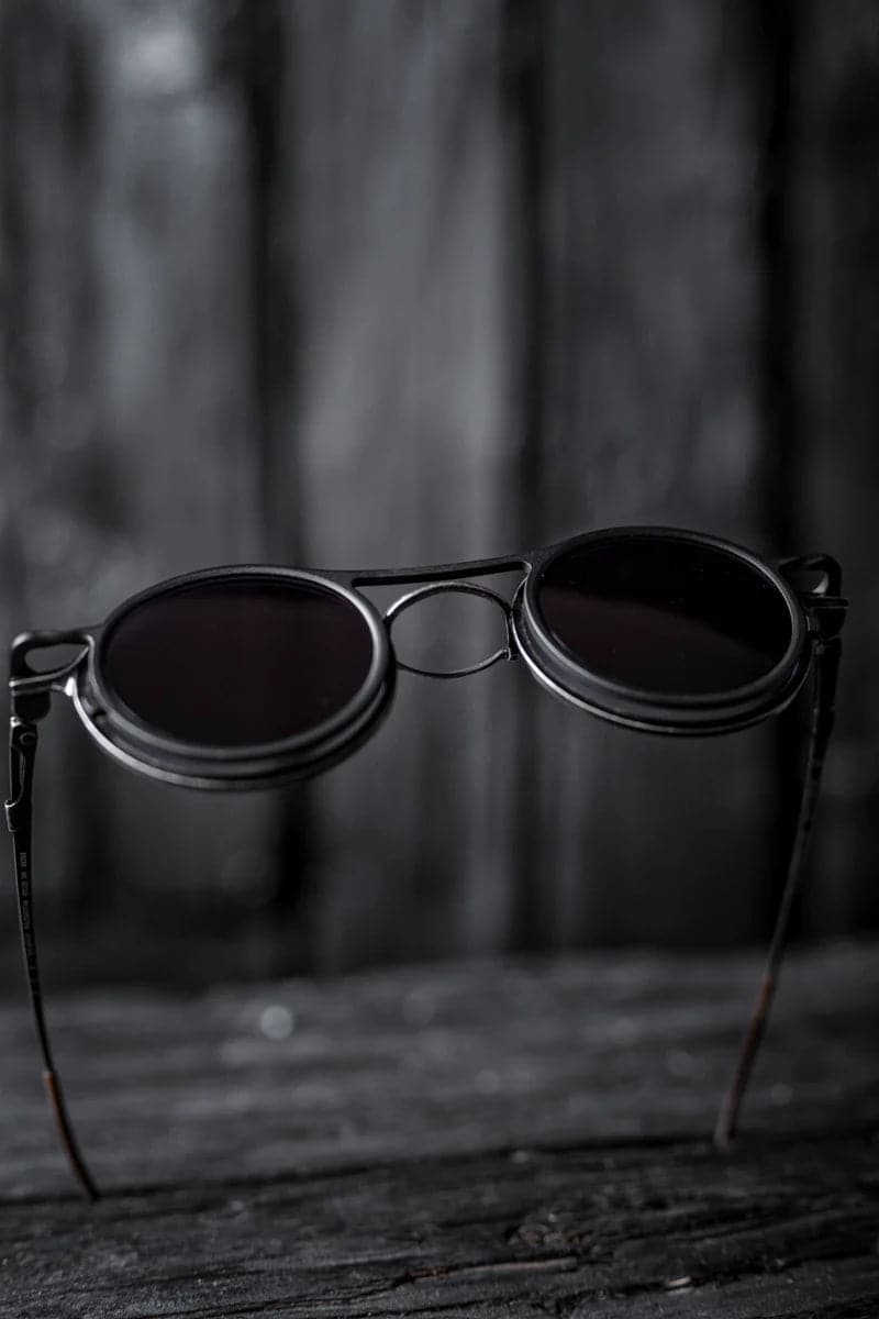 Rigards x The Viridi Anne | RG2001TVA | Außergewöhnliche große, runde Clip On Sonnenbrille in Schwarz