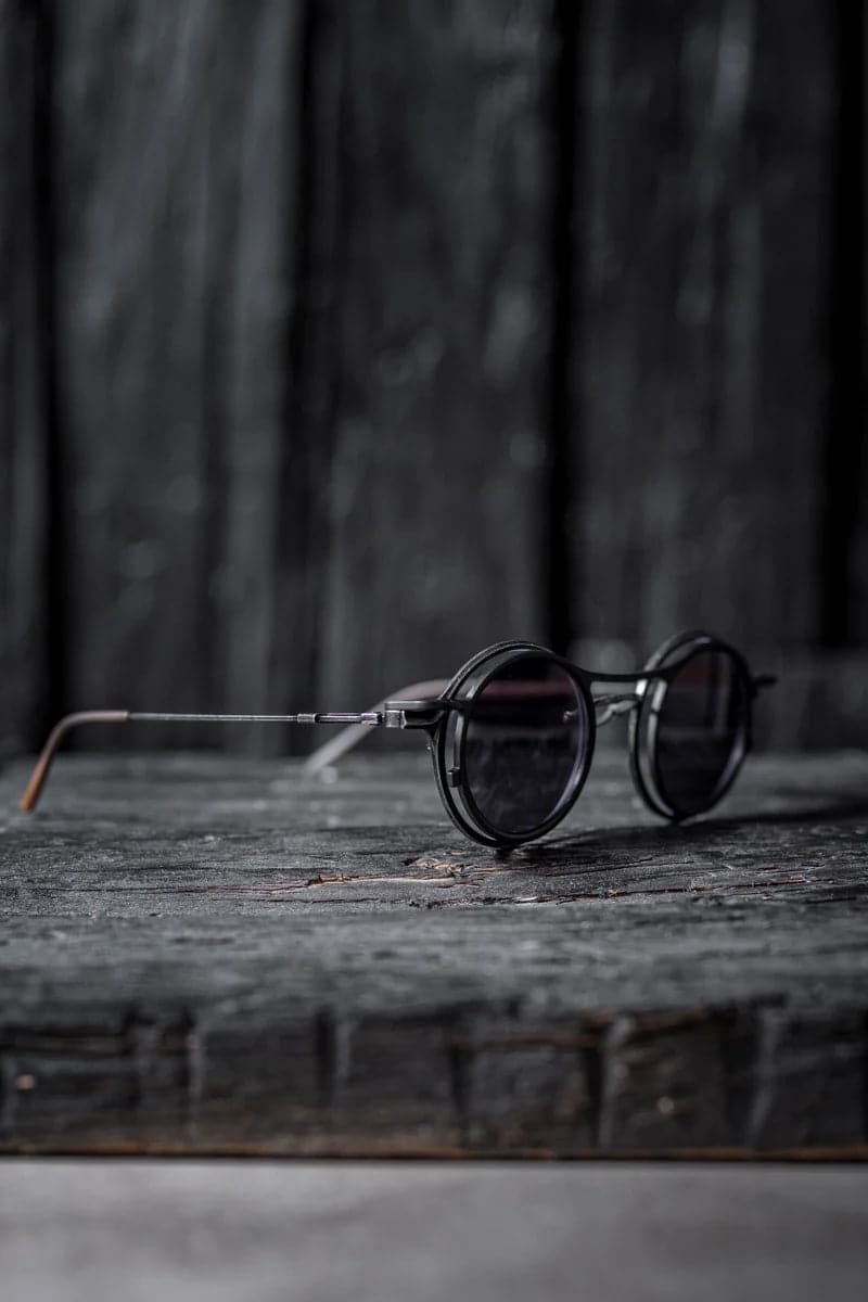 Rigards x The Viridi Anne | RG2001TVA | Außergewöhnliche große, runde Clip On Sonnenbrille in Schwarz