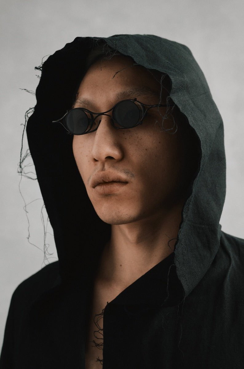 Rigards x The Viridi Anne | RG2003TVA | Extravagante, runde Clip On Sonnenbrille in Schwarz