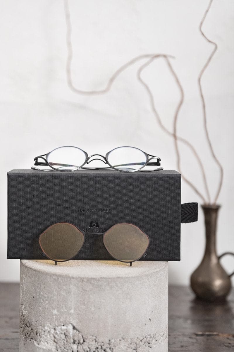 Rigards x The Viridi Anne | RG2021TVA | Außergewöhnliche Sonnenbrille mit abnehmbarem Clip in grau/gelb