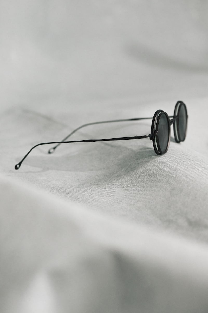 Rigards x Ziggy Chen | RG1008ZC | Extravagante, runde Clip On Sonnenbrille in Schwarz