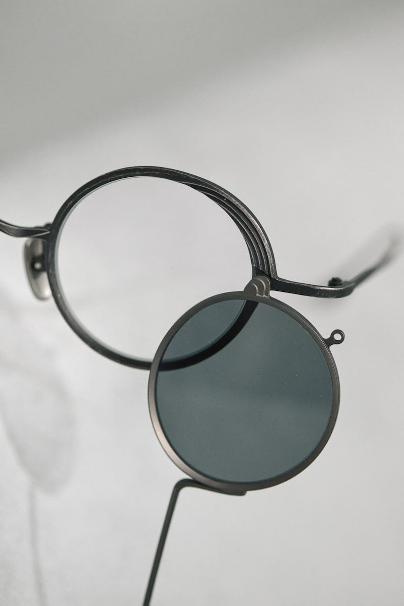 Rigards x Ziggy Chen | RG1008ZC | Extravagante, runde Clip On Sonnenbrille in Schwarz