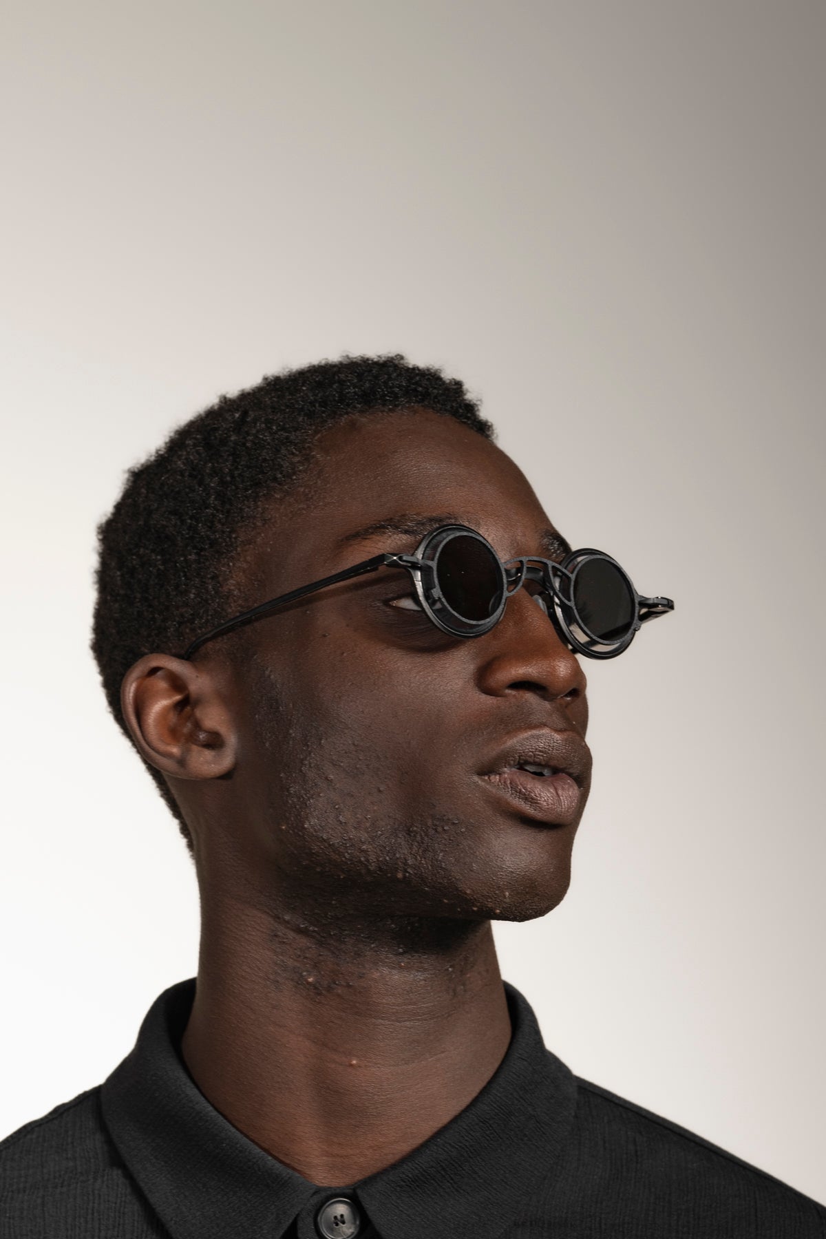 Rigards x Ziggy Chen | RG1911TI | Schwarze Clip On Designer Sonnenbrille für Damen und Herren