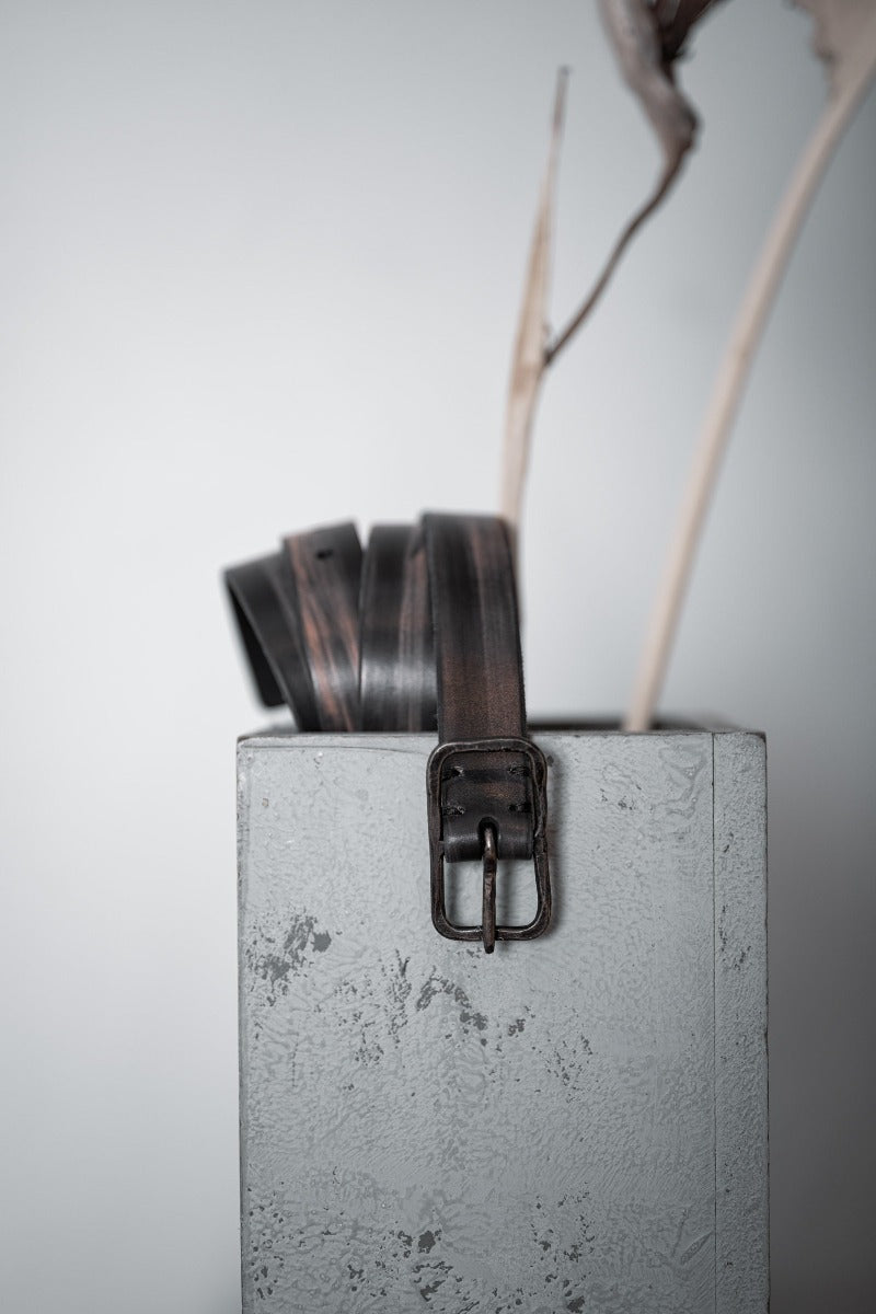 Tagliovivo | 2,5 Buckle | Schmaler, edler Ledergürtel in Schwarz