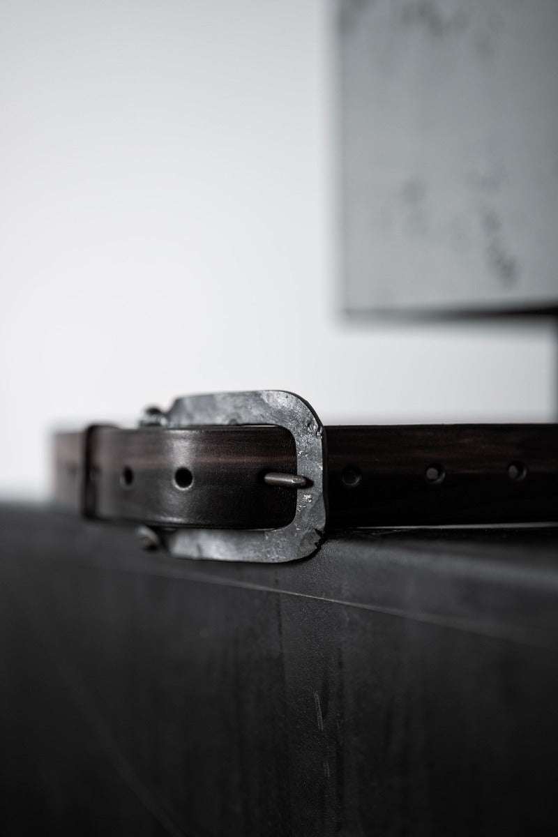 Tagliovivo | 3x5 Buckle | Schwarzer Ledergürtel mit großer Schnalle