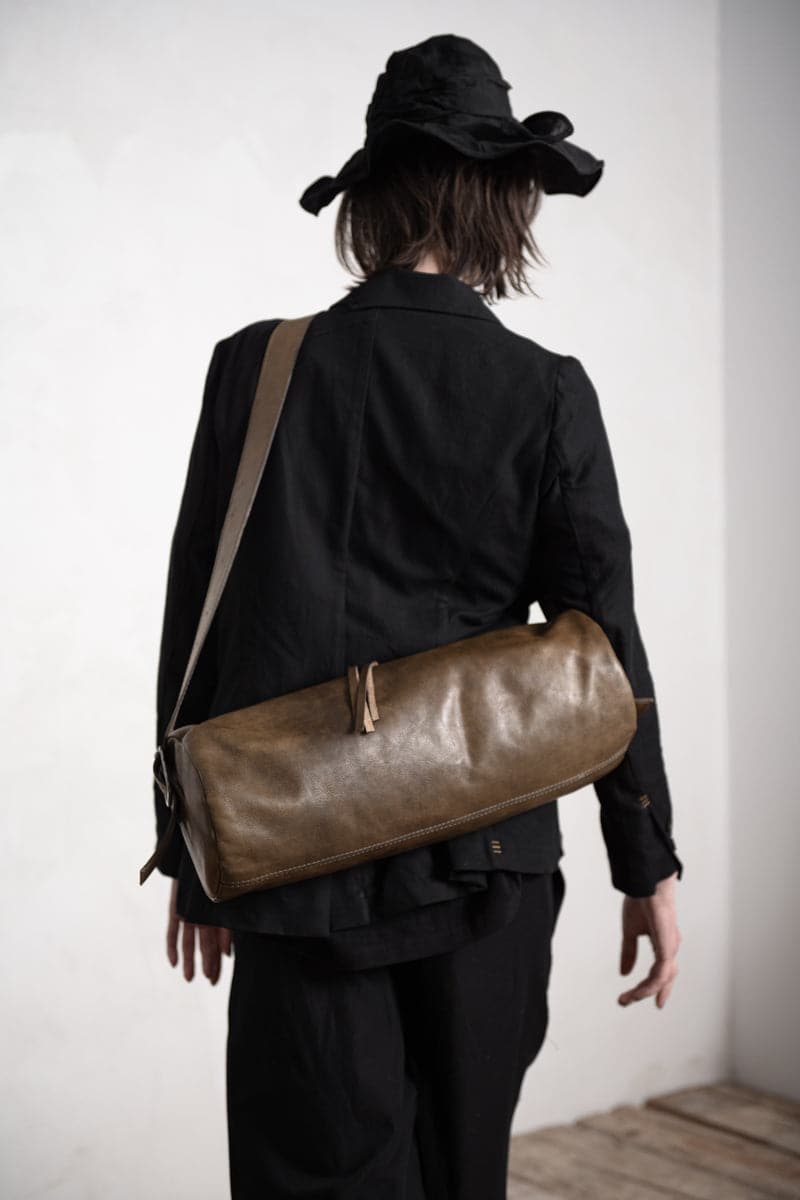 Tagliovivo | Baguette Bag | Baguetteförmige Ledertasche aus Leder in grün