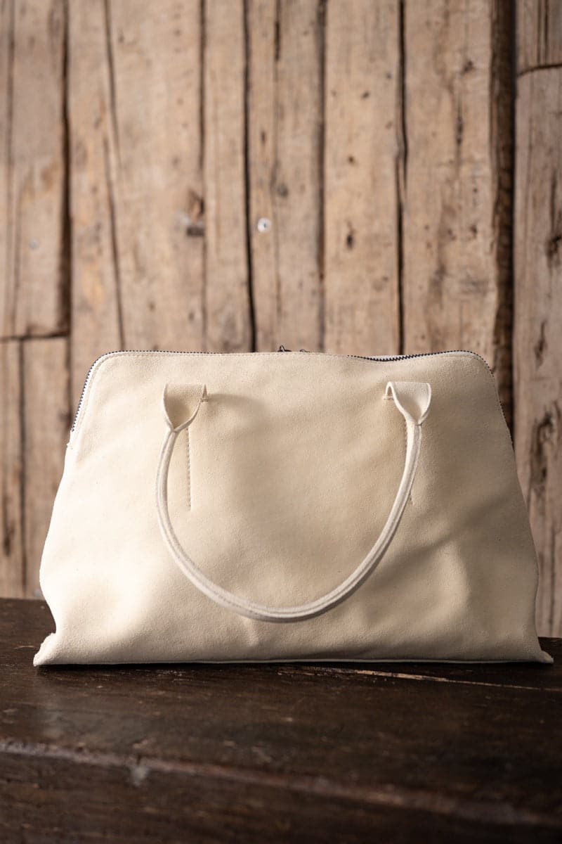 Tagliovivo | Bauletto Bag | Spezielle Tasche aus weißem Rauleder