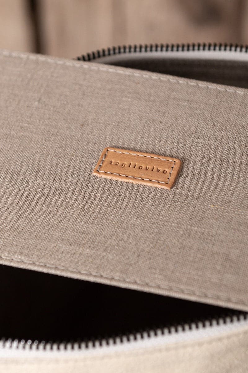 Tagliovivo | Bauletto Bag | Spezielle Tasche aus weißem Rauleder