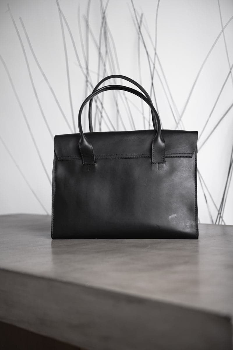 Tagliovivo | Doctor Bag L | Edle und klassische Ledertasche in schwarz