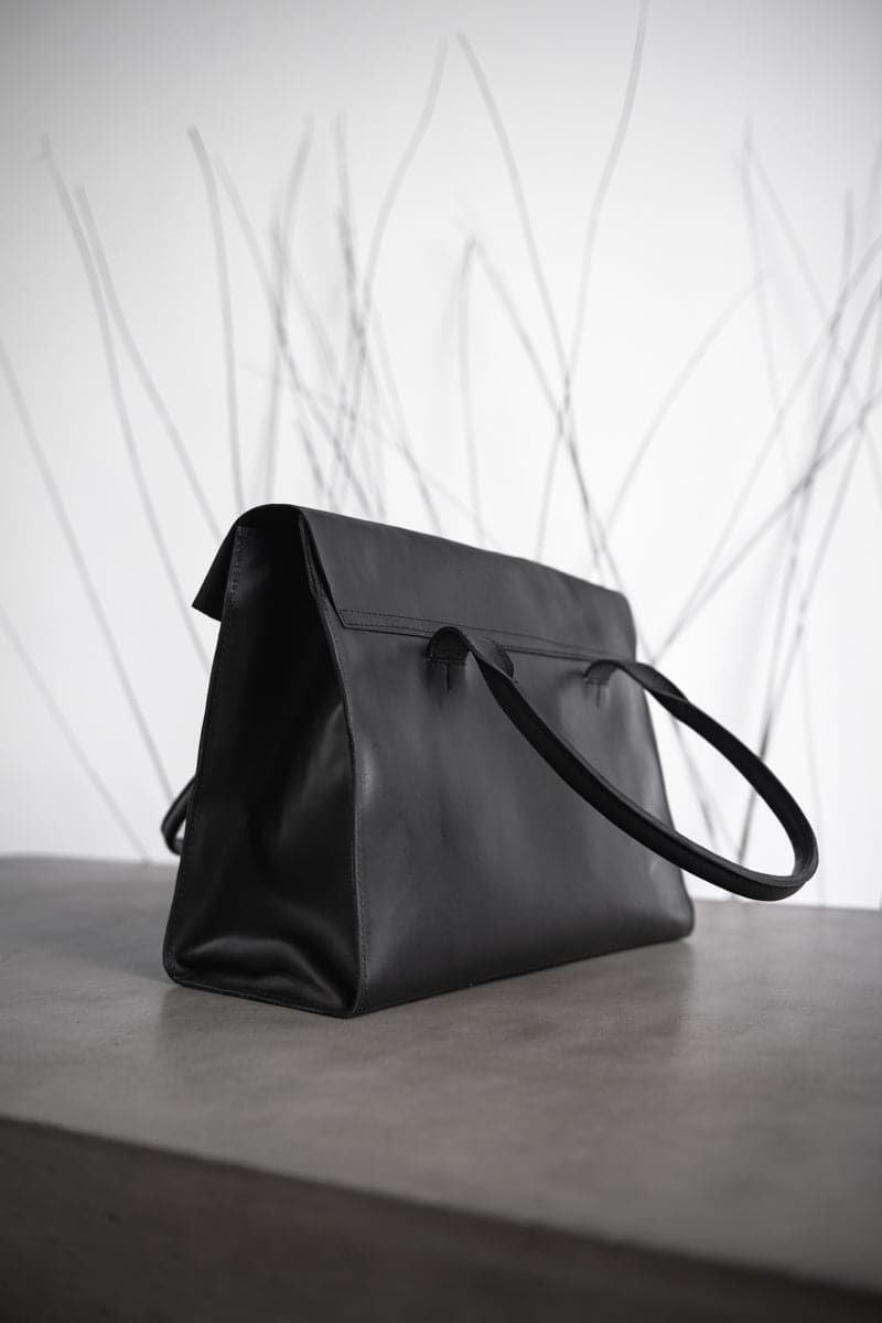Tagliovivo | Doctor Bag L | Edle und klassische Ledertasche in schwarz