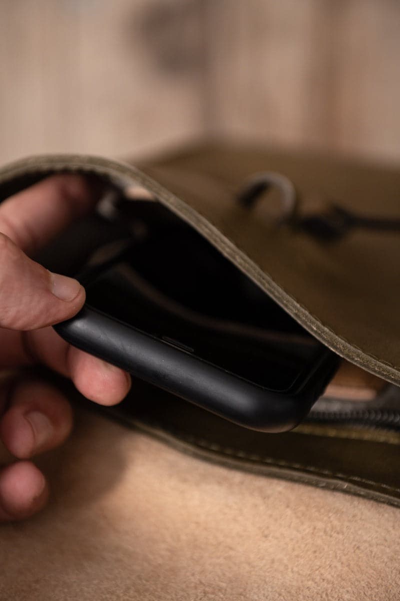 Tagliovivo | Doctor Crossbody | Spezielle Leder Umhängetasche in grün