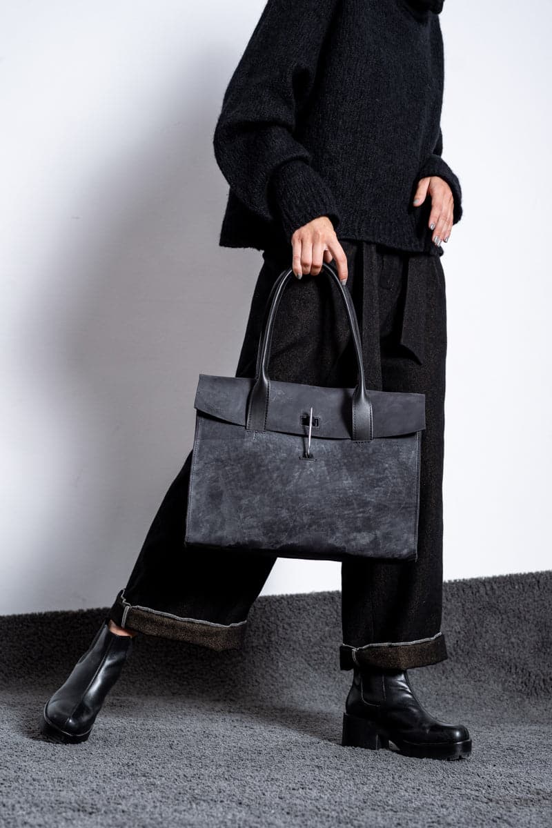 Tagliovivo | Doctor L | Große Ledertasche für Damen in Schwarz in schwarzblau