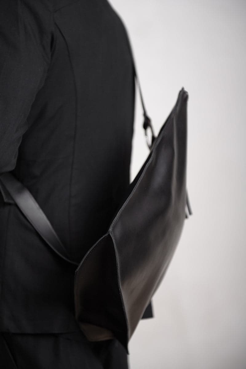 Tagliovivo | Hexagon Backpack | Ungewöhnlicher Rucksack aus Leder in schwarz