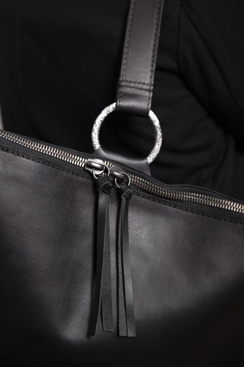 Tagliovivo | Hexagon Backpack | Ungewöhnlicher Rucksack aus Leder in schwarz