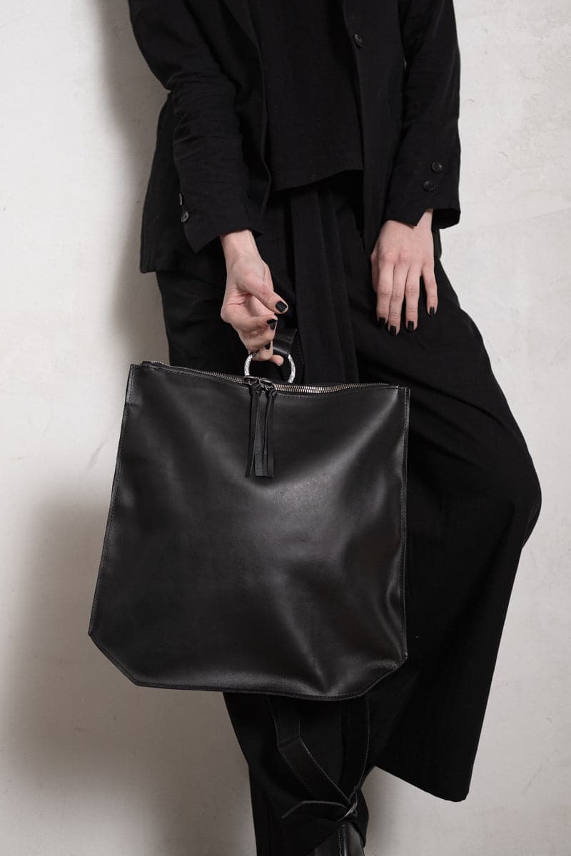 Tagliovivo | Hexagon Backpack | Ungewöhnlicher Rucksack aus Leder in schwarz