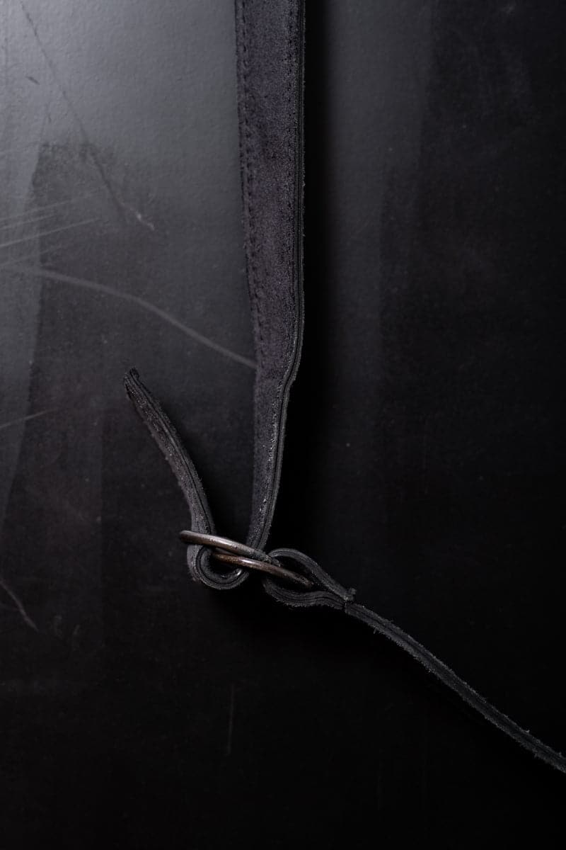 Tagliovivo | Hexagon Pocket | Ledertasche in spezieller Form in schwarz