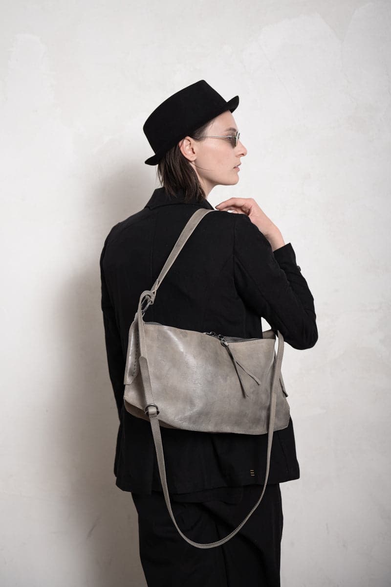 Tagliovivo | Hexagon W | Spezielle kleine Ledertasche in grau