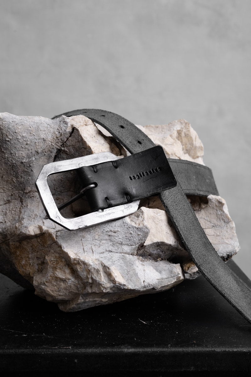 Tagliovivo | Hoctagon Belt | Ledergürtel in Schwarz mit großer Schnalle