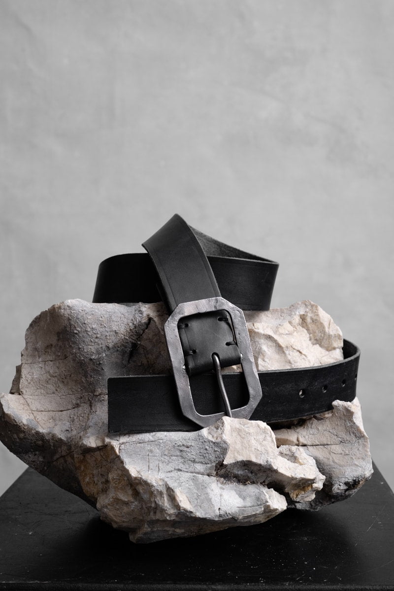 Tagliovivo | Hoctagon Belt | Ledergürtel in Schwarz mit großer Schnalle