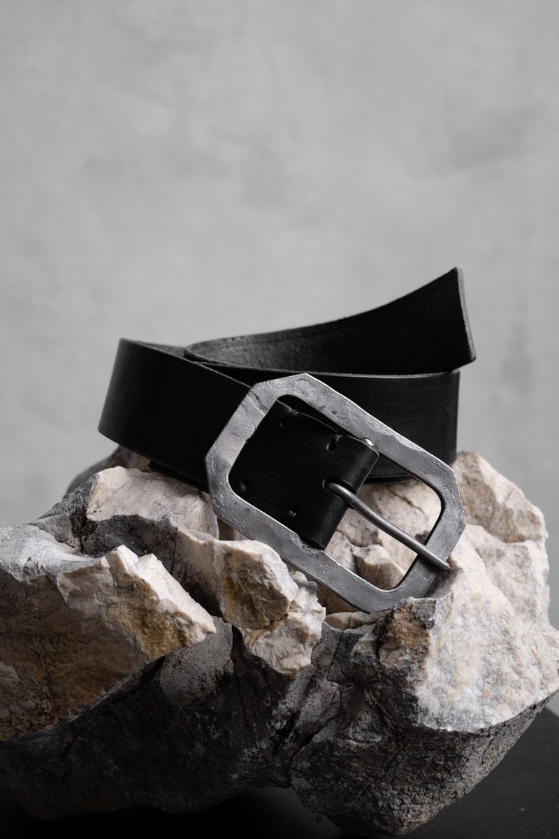 Tagliovivo | Hoctagon Belt | Ledergürtel in Schwarz mit großer Schnalle