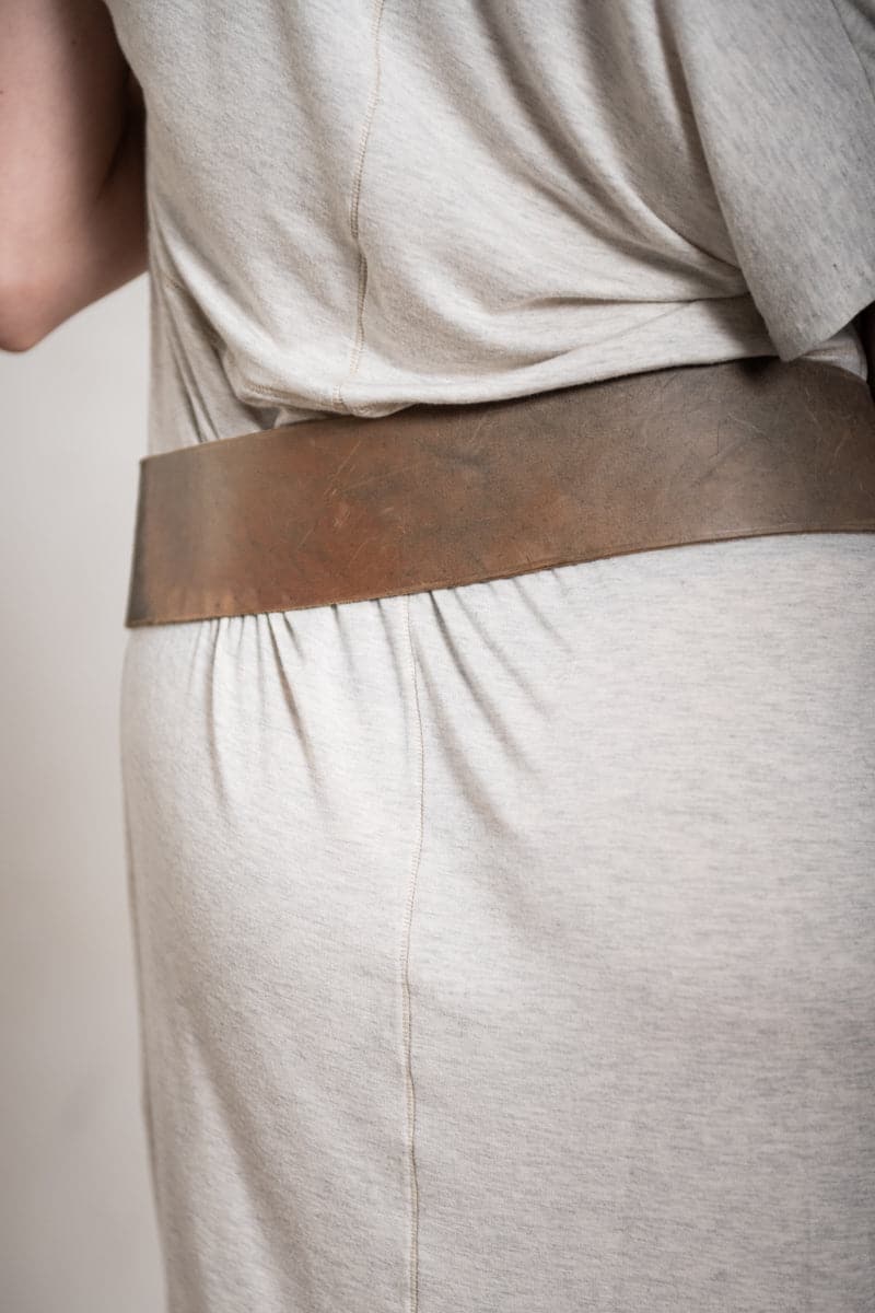 Tagliovivo | Hook & Ring Belt | Breiter Ledergürtel mit großer Schnalle in grau