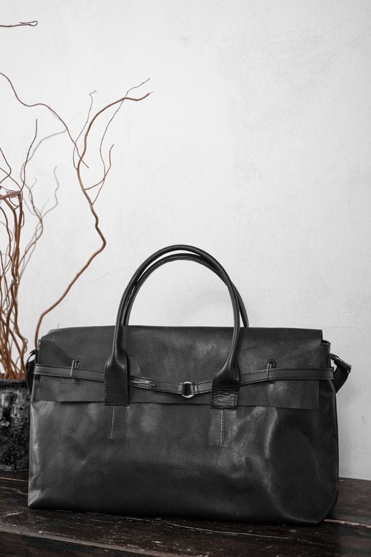 Tagliovivo | Hook Travel Bag | Großer Leder Weekender in schwarz