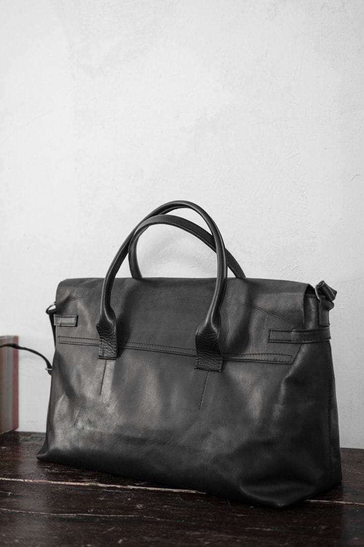 Tagliovivo | Hook Travel Bag | Großer Leder Weekender in schwarz