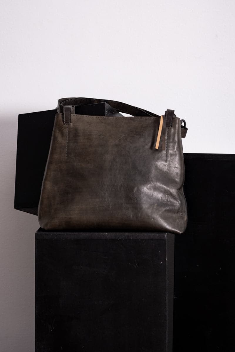 Tagliovivo | Loop Handle Bag | Edle und klassische Damentasche aus Leder in braun