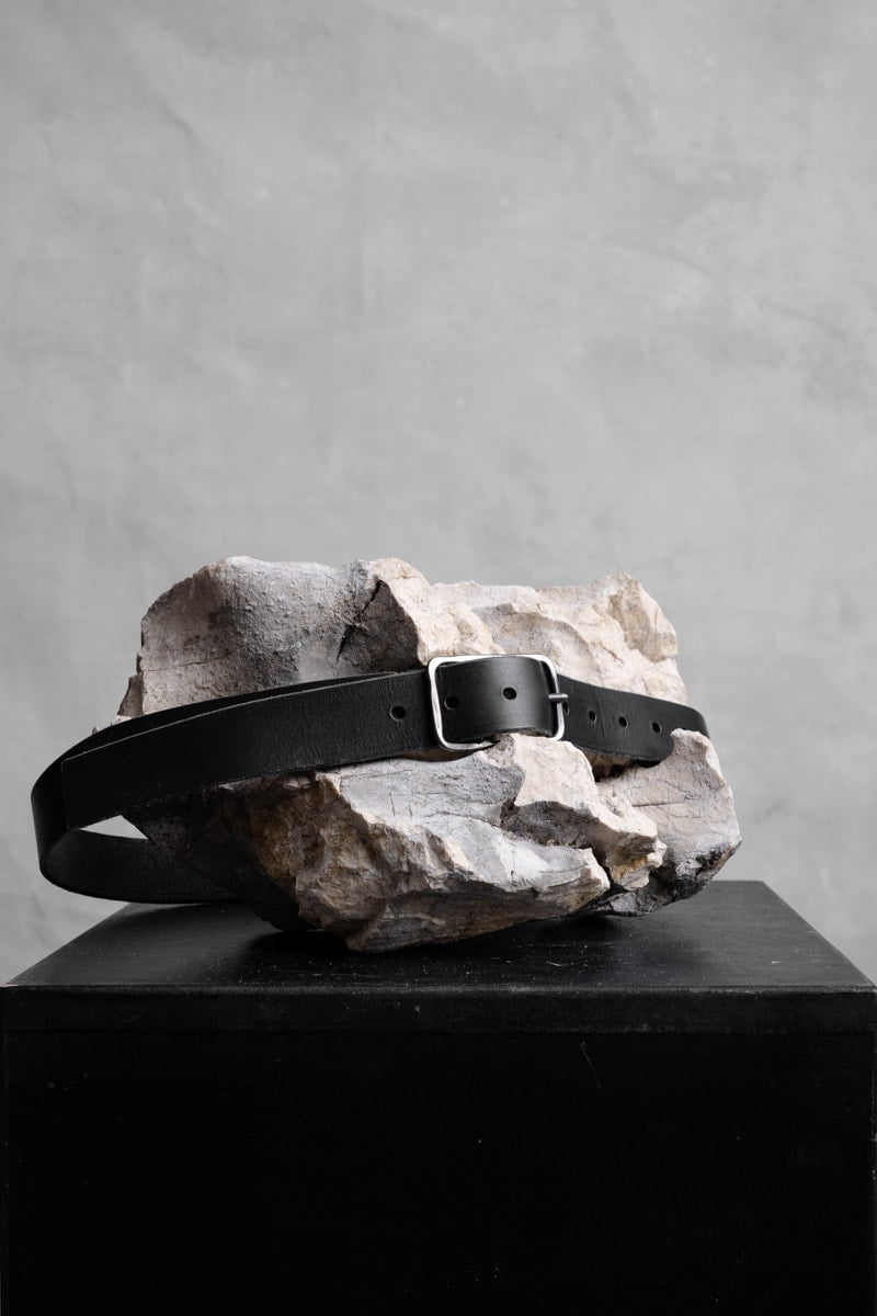 Tagliovivo | Rectangular Buckle | Schmaler Ledergürtel mit eckiger Schnalle