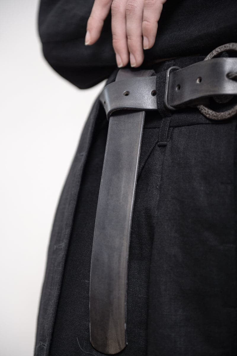 Tagliovivo | Ring Buckle L Belt | Handgefertigter Ledergürtel schwarz