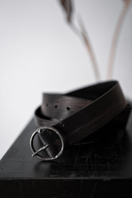 Tagliovivo | Ring Buckle S | Ledergürtel mit runder Schnalle in schwarz