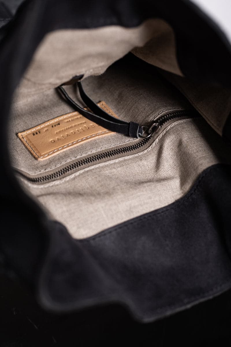 Tagliovivo | Sacco | Extravaganter Lederbeutel in schwarz