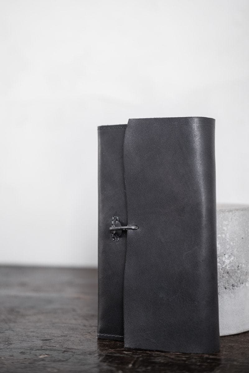 Tagliovivo | Soffietto Wallet | Handgefertigte Leder Geldbörse mit Metallverschluss in schwarz-blau