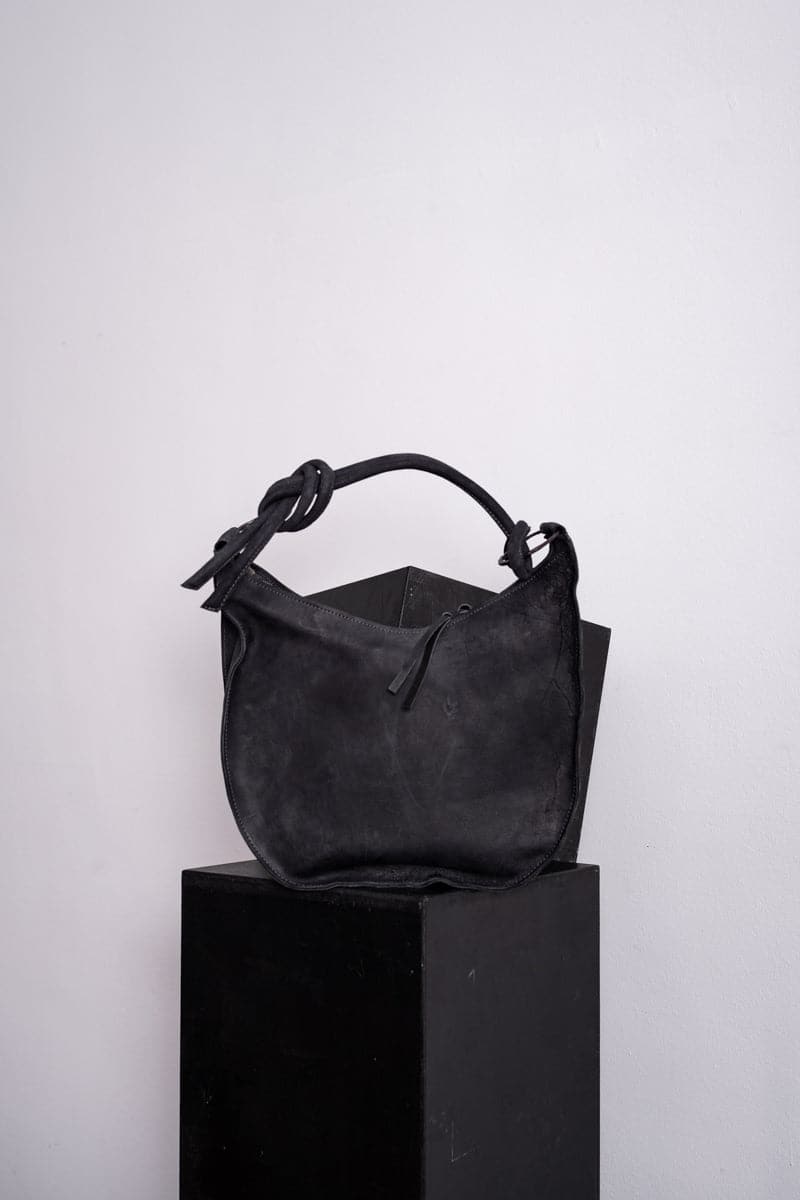 Tagliovivo | Soft Shoulder Bag | Große Beuteltasche aus schwarzem Leder