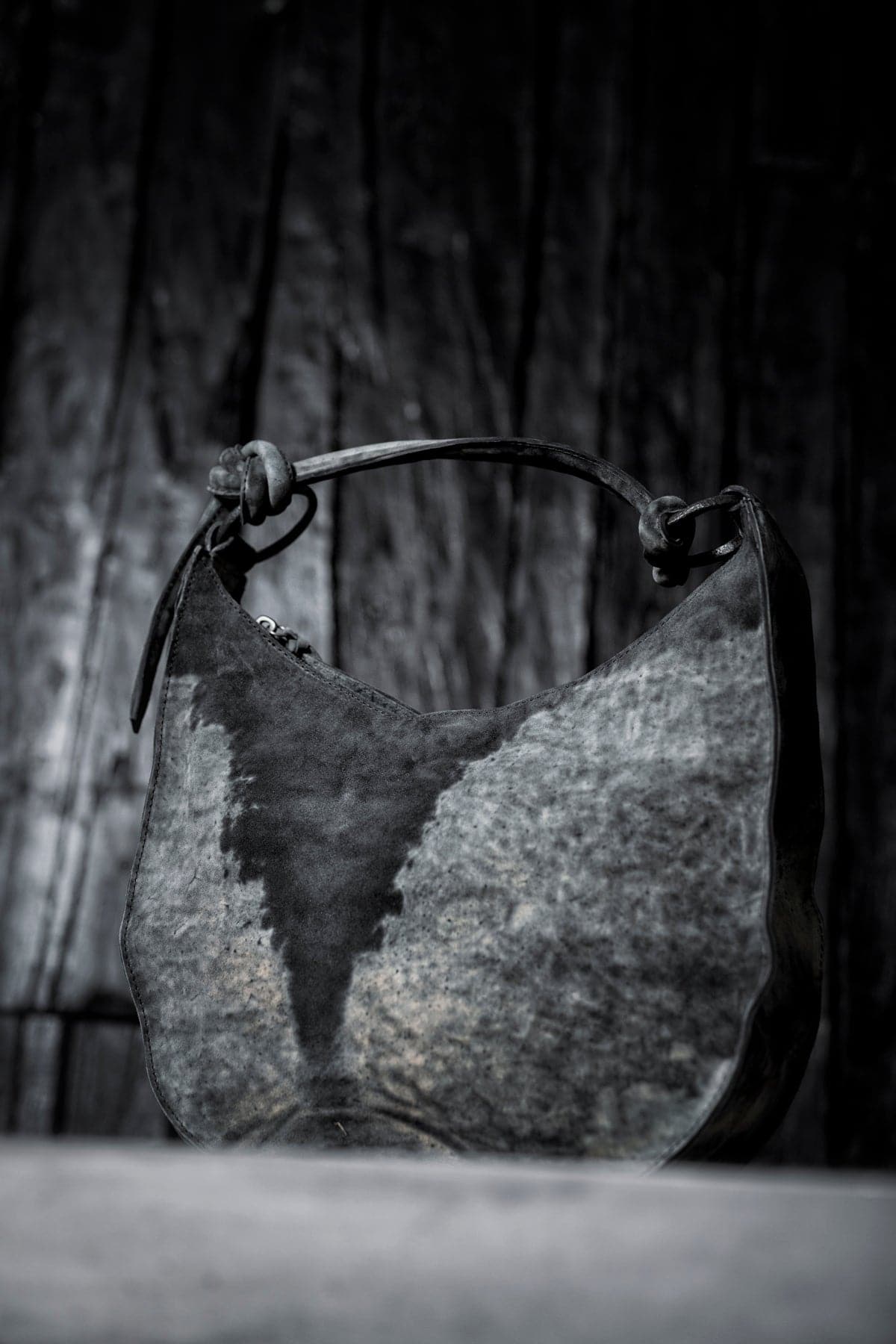 Tagliovivo | Soft Shoulder Bag | Großer Lederbeutel aus grauem Leder