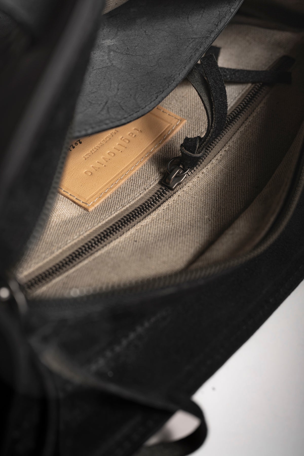 Tagliovivo | Voyager Office | Designer Shopper Tasche in Schwarz aus edlem Leder