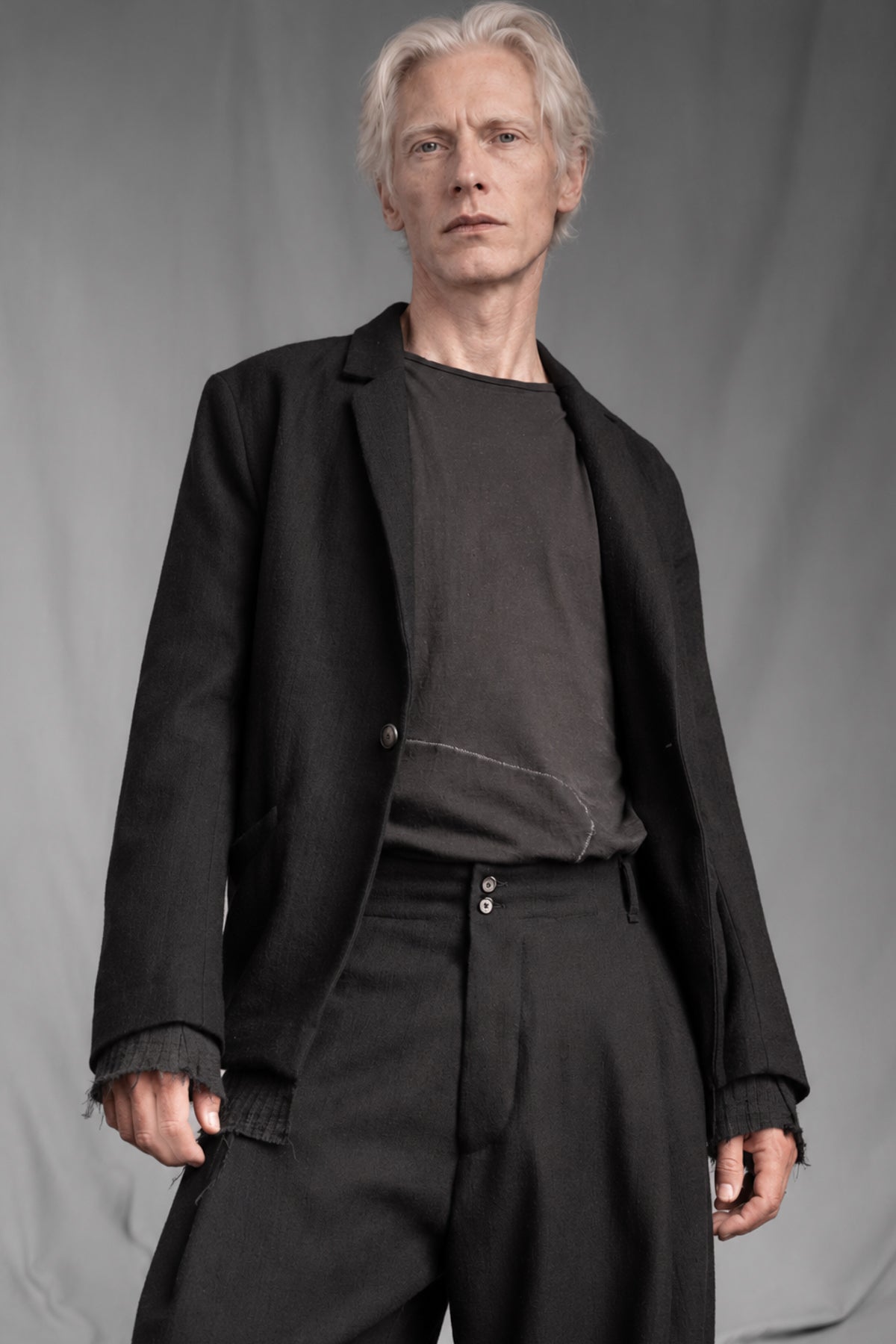 eigensinnig wien | Vincent | Extravagant Black Designer Blazer in Italian Luxury Wool by Faliero Sarti
