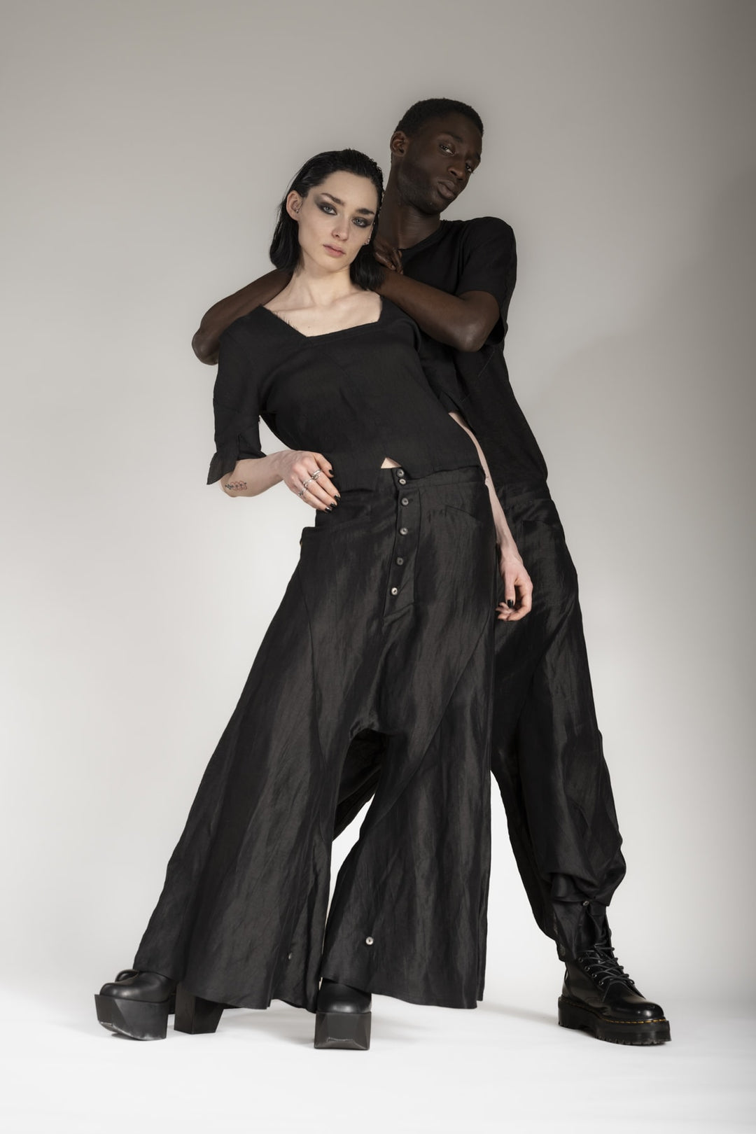 All Black Outfits - Unser Guide zu schwarzer Designermode
