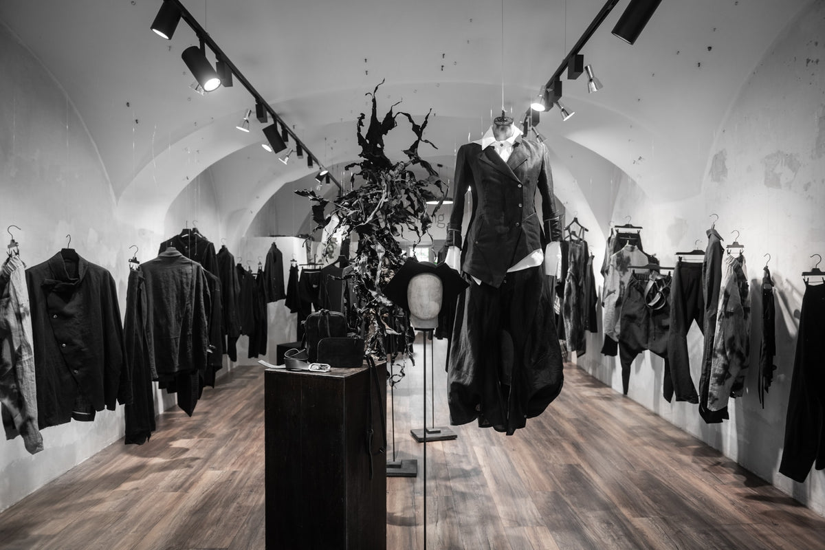 Avant-garde Mode Store für High Fashion von eigensinnig wien