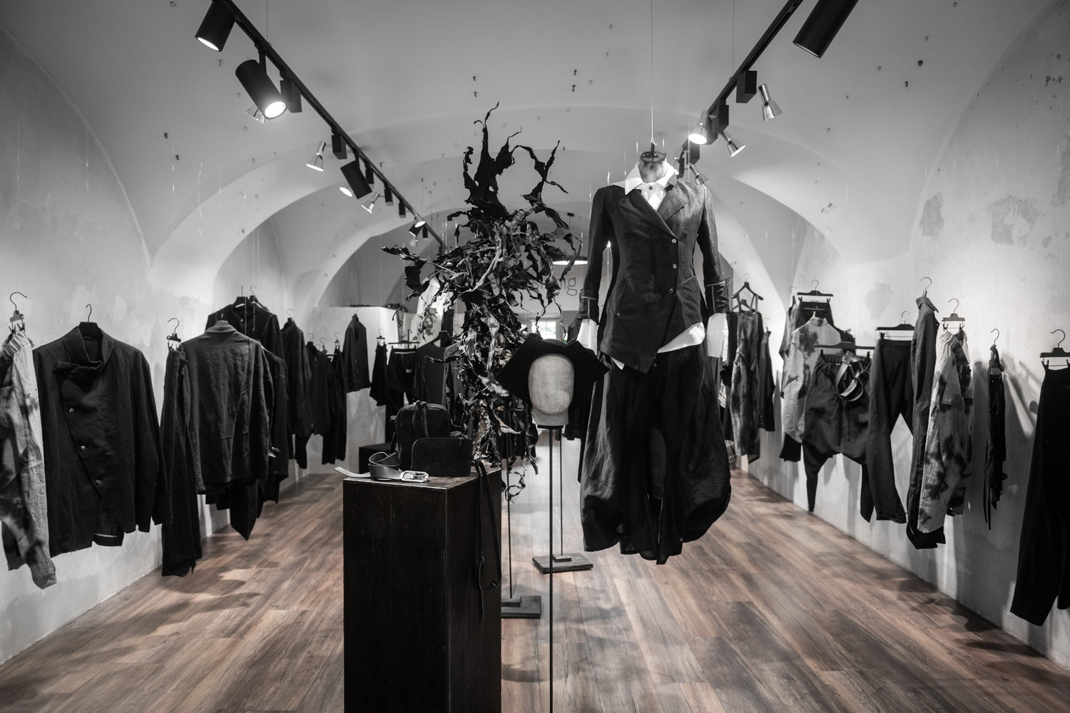 avantgarde mode store von eigensinnig wien 1 Avant-garde fashion store in Vienna