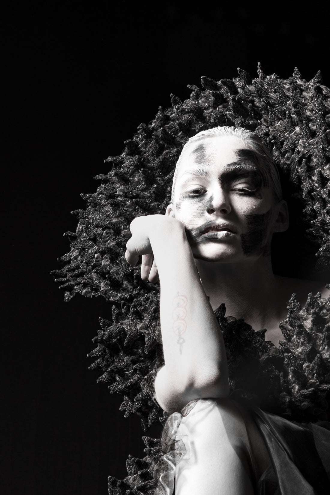 What is avant-garde? Meaning and definition